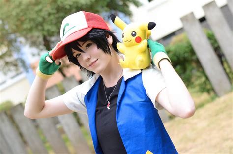 cool anime halloween costumes|More.